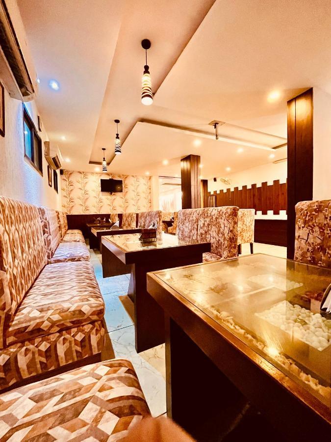 Hotel The Onix Dehradun Exterior foto